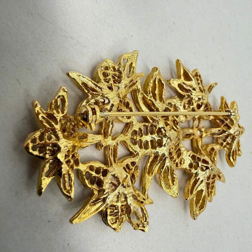 Vintage Floral Lily Brooch Faux Pearl Cluster Pin 3 Inch Large‎ Gold Tone